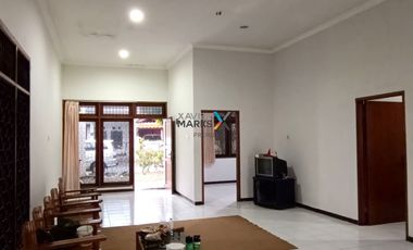 Dijual Rumah Semi Furnish di Blok Depan PBI Araya, Blimbing Malang