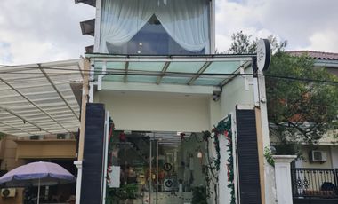 OVERKONTRAK SISA 1 TAHUN RUKO DISEWAKAN DI KEMANG SELATAN, JAKARTA SELATAN EX CAFE