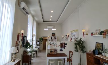 OVERKONTRAK SISA 1 TAHUN RUKO DISEWAKAN DI KEMANG SELATAN, JAKARTA SELATAN EX CAFE