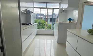 SE VENDE CASA DE DOS PISOS CON LOCAL COMERCIAL – YOPAL