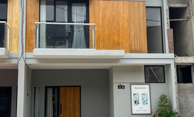 Rumah Baru Modern Minimalis, Cukup Booking 2 Juta Langsung Akad, Lokasi Strategis 5 Menit ke Pintu Tol JORR Bekasi - DP 0% & FREE Biaya Biaya