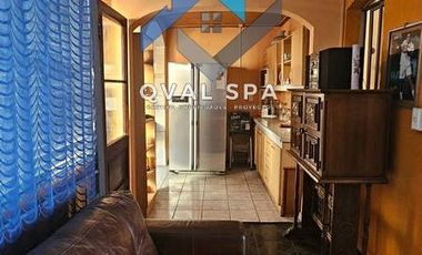 QVAL SPA Permuta, Vende o Arrienda a Empresas. Casa Habitacion o Fines comerciales a 20 mt de Alameda y 300 mt Univ. O´Higgins