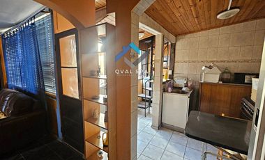 QVAL SPA Permuta, Vende o Arrienda a Empresas. Casa Habitacion o Fines comerciales a 20 mt de Alameda y 300 mt Univ. O´Higgins