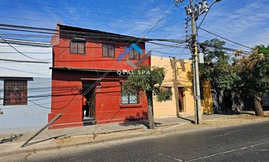 QVAL SPA Permuta, Vende o Arrienda a Empresas. Casa Habitacion o Fines comerciales a 20 mt de Alameda y 300 mt Univ. O´Higgins