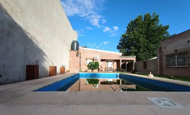 Casaquinta de 2 dormitorios en venta Altos del Sauce, Sauce Viejo