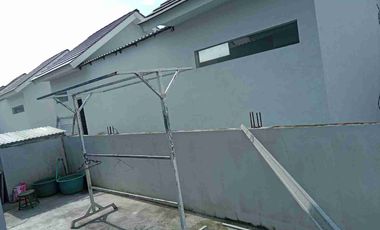 Rumah Siap Huni
Perum Mandiri Residence Krian Sidoarjo 
Full Renov, kanopi dan Dek full sisa tanah belakang