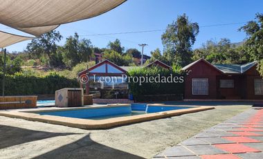 Leon Propiedades vende parcela con casa en Fundo Monterrey, Curacaví.