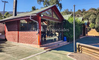 Leon Propiedades vende parcela con casa en Fundo Monterrey, Curacaví.