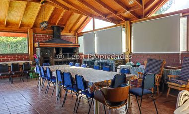 Leon Propiedades vende parcela con casa en Fundo Monterrey, Curacaví.