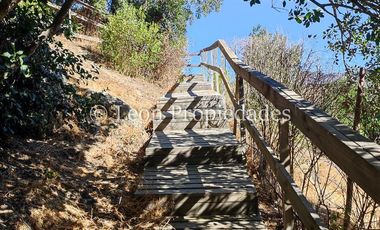 Leon Propiedades vende parcela con casa en Fundo Monterrey, Curacaví.