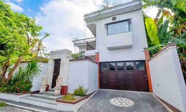 Di Jual Vila Cantik 2 bedroom dengan rooftop view laut di pantai Saba Gianyar