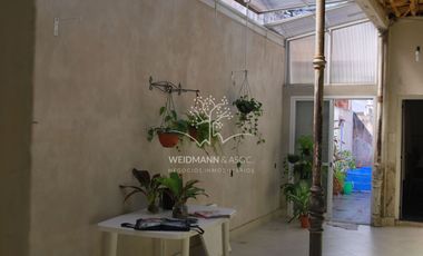 Casa en venta, Barrio Constituyente, posibilidad destino comercial o profesional