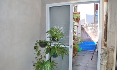 Casa en venta, Barrio Constituyente, posibilidad destino comercial o profesional