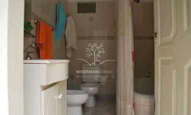 Casa en venta, Barrio Constituyente, posibilidad destino comercial o profesional