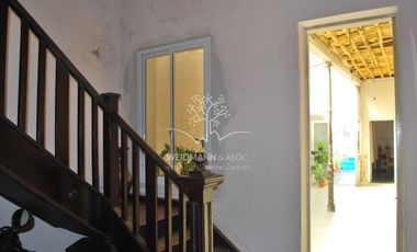 Casa en venta, Barrio Constituyente, posibilidad destino comercial o profesional
