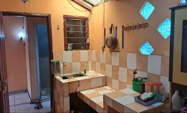 Dijual Rumah untuk Toko dan Peralatan Toko