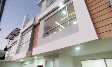 Casa de venta por estrenar al sur de Loja