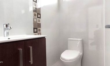 Casa de venta por estrenar al sur de Loja