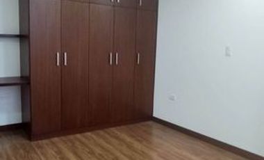 Casa de venta por estrenar al sur de Loja