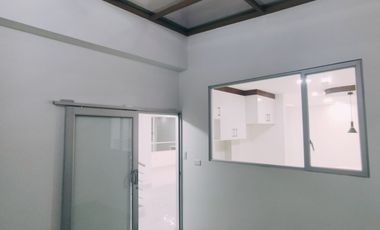 Casa de venta por estrenar al sur de Loja