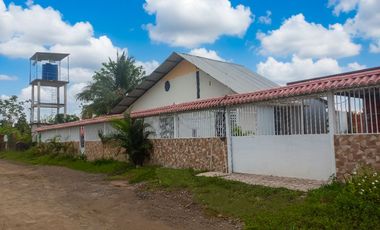 CASA EN VENTA EN LAGUNA DE ORO EN EL 11KM VIA BALOSA