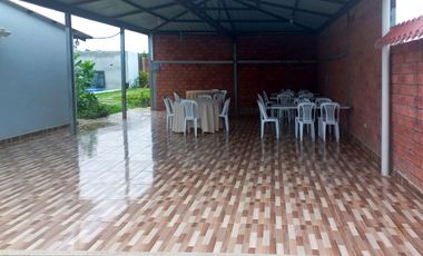 CASA EN VENTA EN LAGUNA DE ORO EN EL 11KM VIA BALOSA