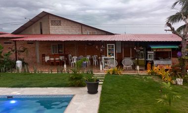 CASA EN VENTA EN LAGUNA DE ORO EN EL 11KM VIA BALOSA