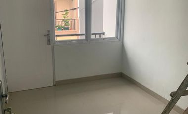 HOUSE RENT - 2 FLOORS – GREEN AKASIA - JL KECAPI JAGAKARSA