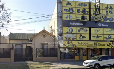 Excelente propiedad con gran frente sobre Av. Facundo Zuviria, Ciudad de Santa Fe