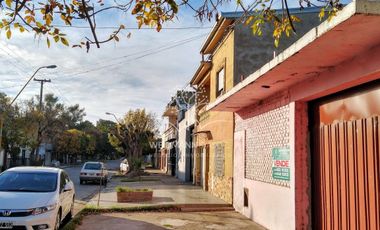 Galpón - Cochera en venta, múltiples usos, Santa Fe