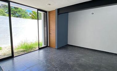 Townhouse NUEVO en Xcanatun