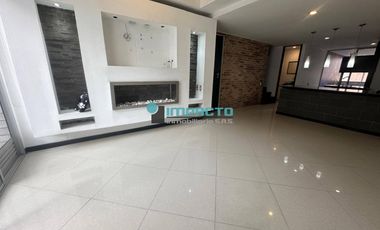 Se arrienda Apartamento en el sector de Laureles cód. 4444