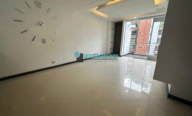 Se arrienda Apartamento en el sector de Laureles cód. 4444