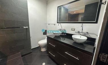 Se arrienda Apartamento en el sector de Laureles cód. 4444