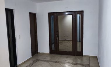 Casa en renta en Contry Sol – Amplios espacios y excelente ubicación