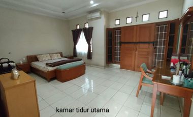 Rumah 2 Lantai  siap huni di Batununggal Indah Kota Bandung