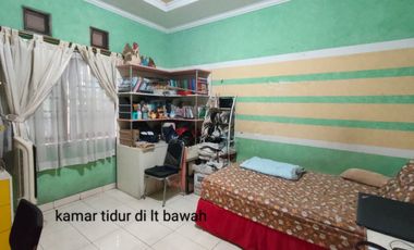 Rumah 2 Lantai  siap huni di Batununggal Indah Kota Bandung