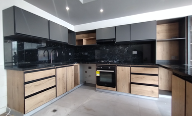 Apartamento dúplex en arriendo en San Vicente