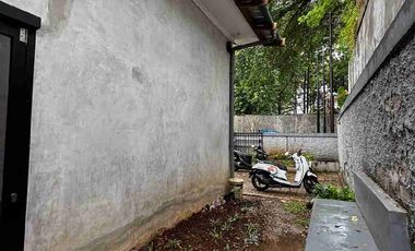 Disewakan Rumah 1 Lantai Halaman luas