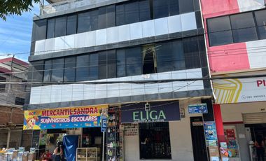 CASA COMERCIAL EN VENTA UBICADO EN LA AV. ALAJUELA Y GARCIA MORENO DE LA CIUDAD DE PORTOVIEJO