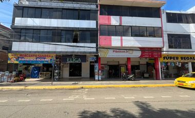 CASA COMERCIAL EN VENTA UBICADO EN LA AV. ALAJUELA Y GARCIA MORENO DE LA CIUDAD DE PORTOVIEJO