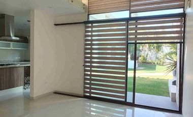 ZONA SUMIYA RENTA CASA CONDOMINIO SEGURIDAD ALBERCA TENIS GYM