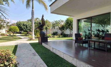 ZONA SUMIYA RENTA CASA CONDOMINIO SEGURIDAD ALBERCA TENIS GYM