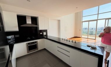 DEPARTAMENTO EN ALQUILER EN CERROS DE CAMACHO CON AREAS COMUNES