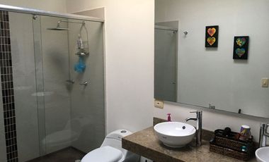 Venta de Casa campestre en Girardot, Cundinamarca.