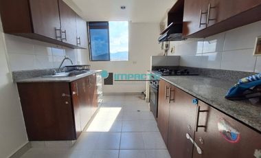 Se arrienda apartamento en el sector de los conquistadores cód.4294