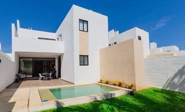 Casa en venta 3 recámaras ENTREGA INMEDIATA en privada al norte de Mérida