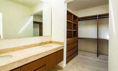 Casa en venta 3 recámaras ENTREGA INMEDIATA en privada al norte de Mérida