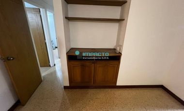 Se arrienda apartamento en el sector de Conquistadores cód. 4417