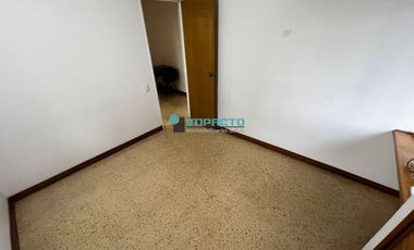 Se arrienda apartamento en el sector de Conquistadores cód. 4417